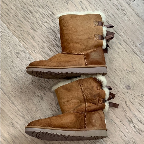 UGG Chestnut Shearling Boots with Satin Bows Size 6 - Picture 3 of 8
